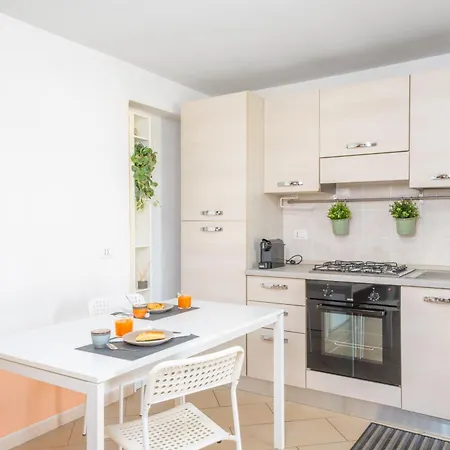 Apartamento Antara Cozy Near And Sea, With Private Parking Pisa